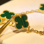 CLOVER 5 MOTIF MALACHITE BRACELET COLLECTION VIP