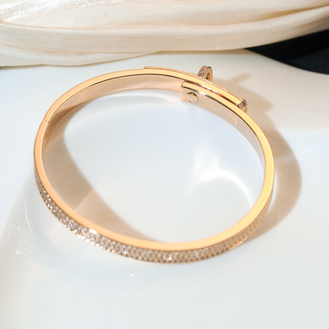 KELLY BRACELET DIAMOND PAVED VIP