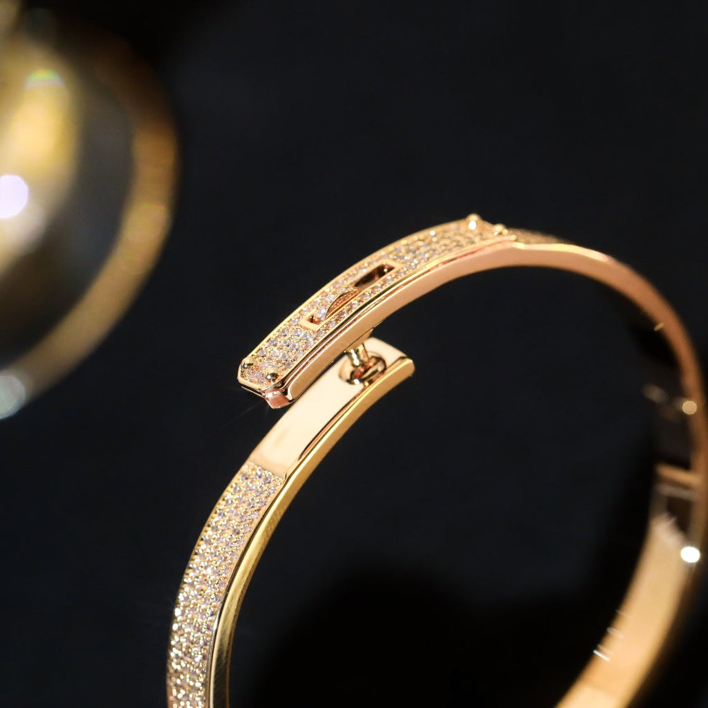 KELLY BRACELET DIAMOND PAVED VIP