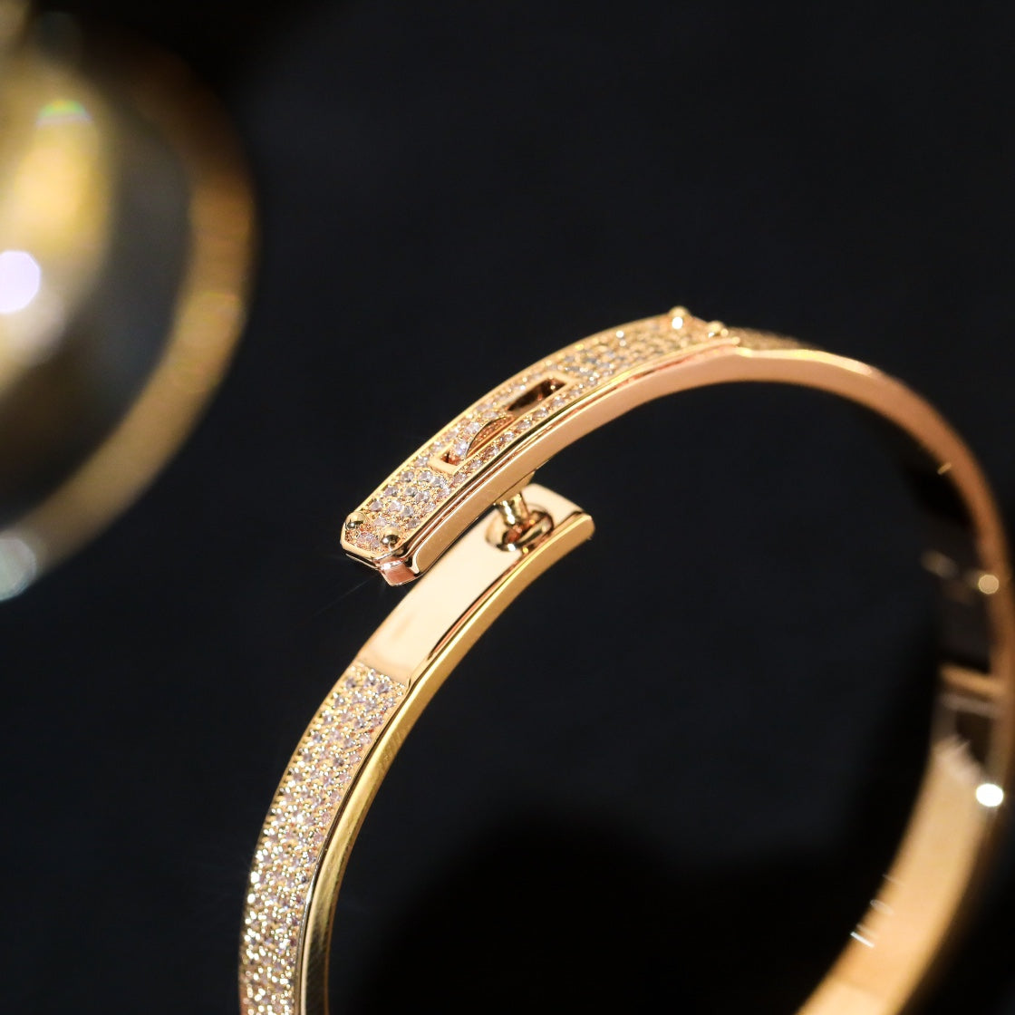KELLY BRACELET DIAMOND PAVED VIP