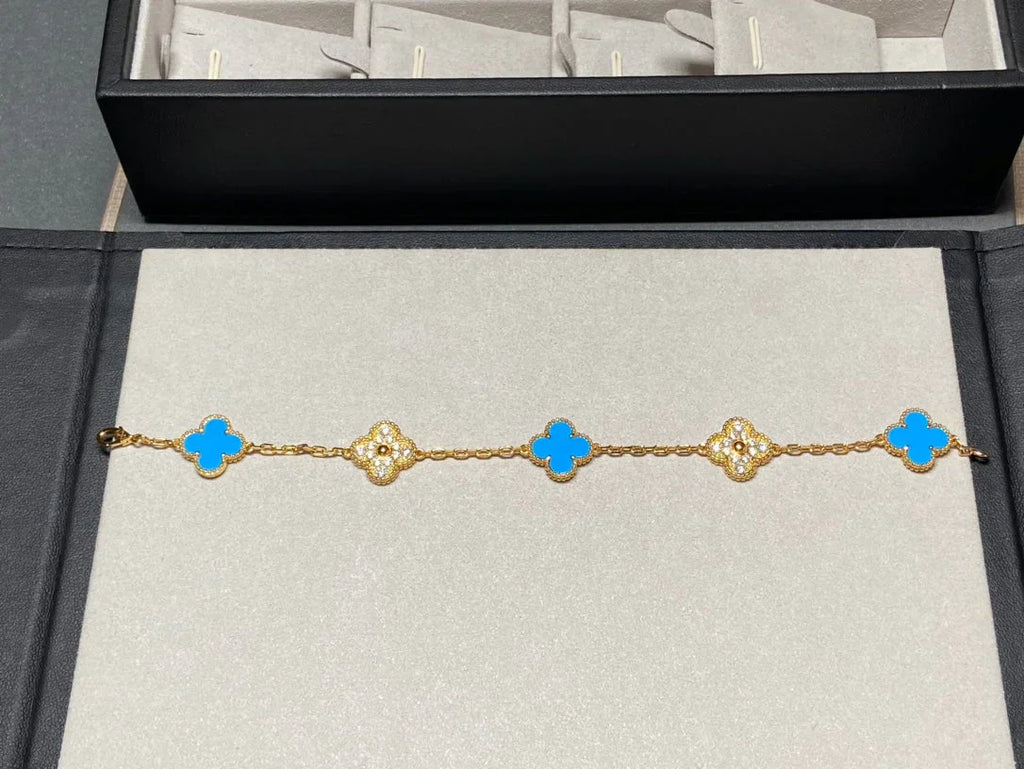 CLOVER 5 MOTIF BLUE AGATE BRACELET COLLECTION