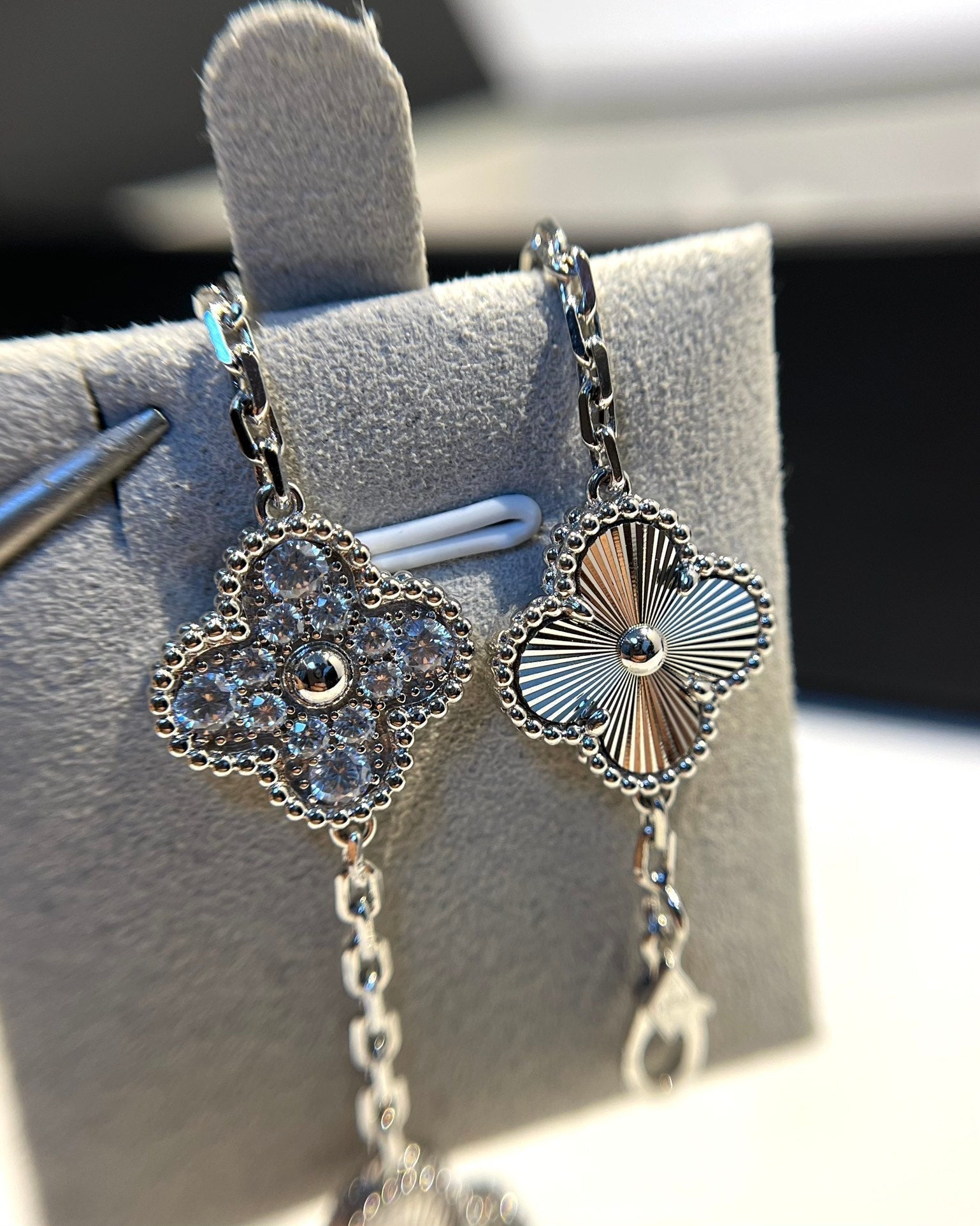 CLOVER 5 MOTIF LASER BRACELET COLLECTION