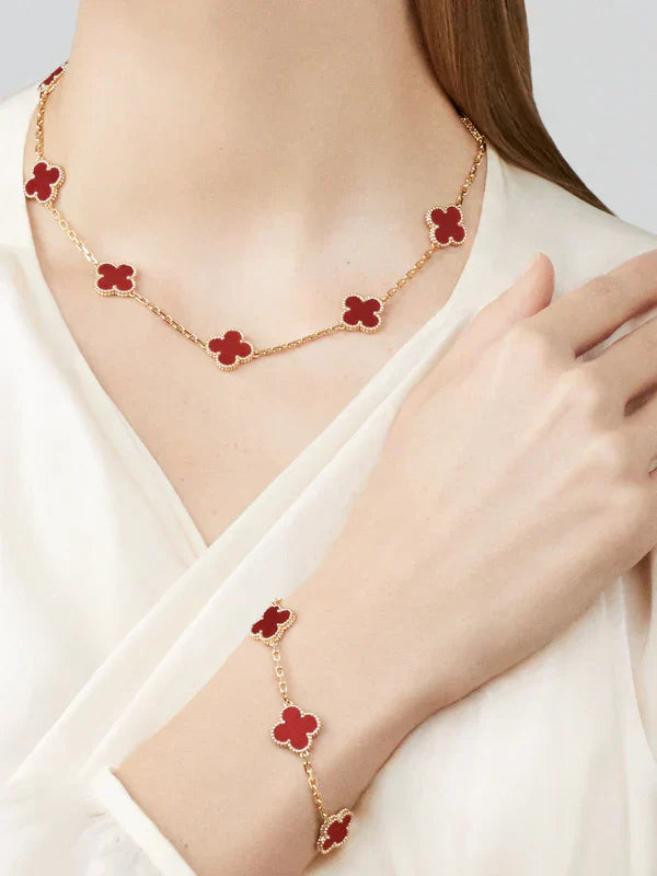 CLOVER Red Bracelet – A Bold, Elegant Accessory