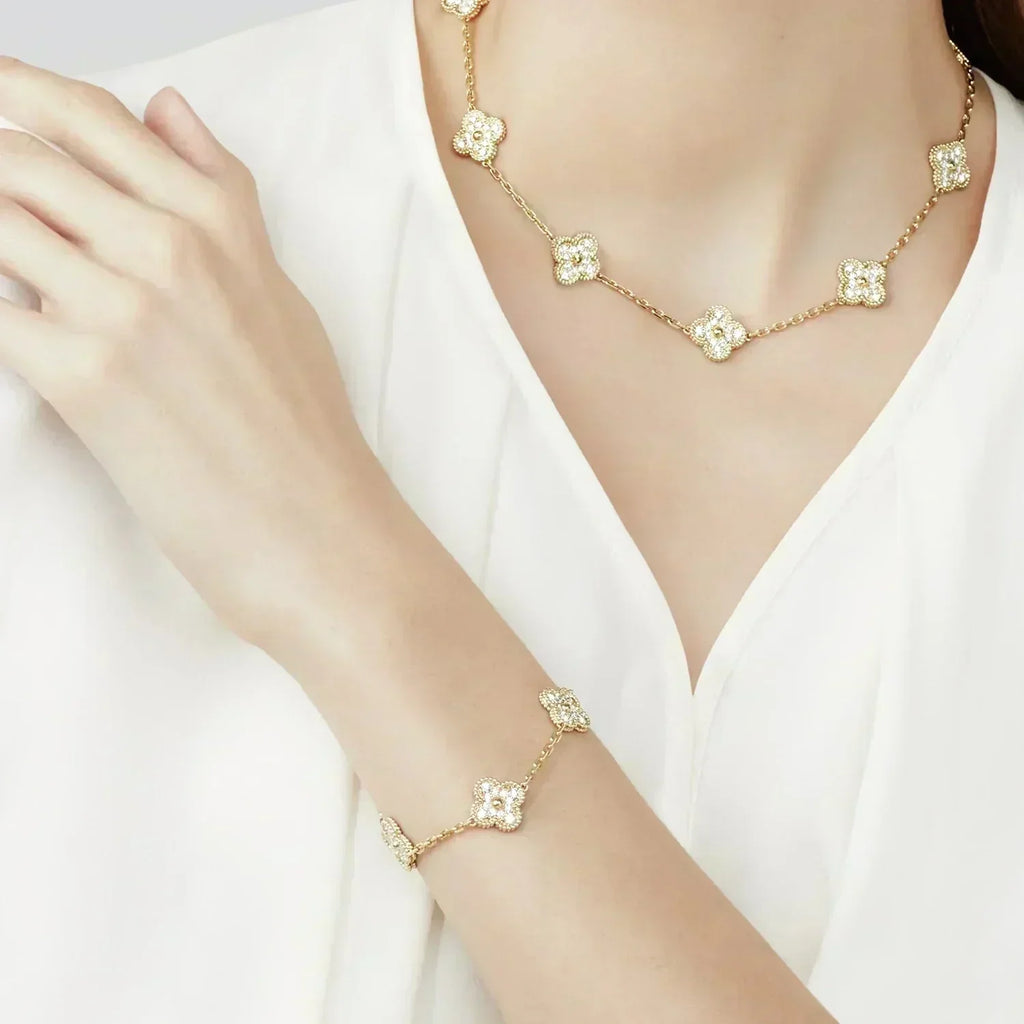 CLOVER 5 MOTIF FULL DIAMOND BRACELET COLLECTION