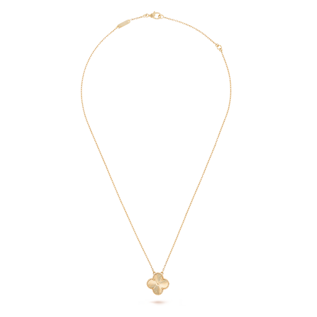 CLOVER Gold Necklace - Timeless Elegance for Everyday Shine