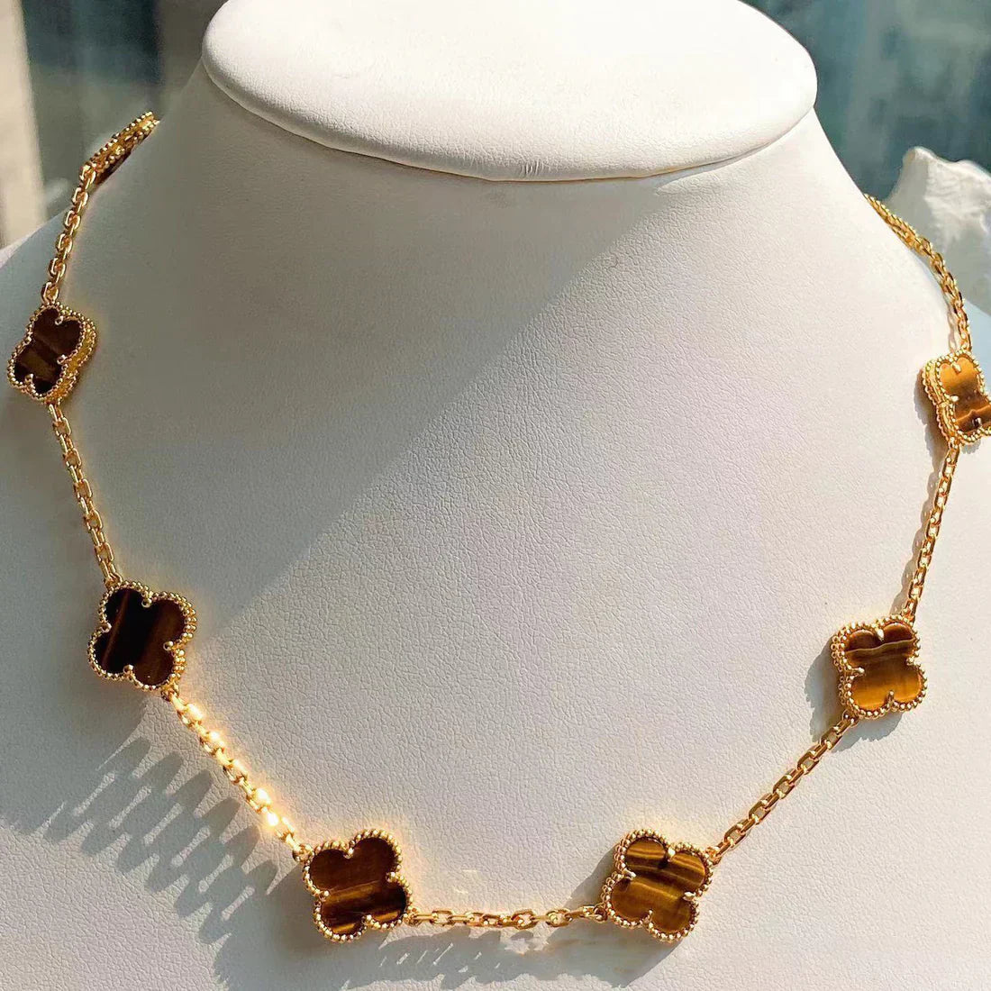 CLOVER | 10-Motif Tiger Necklace