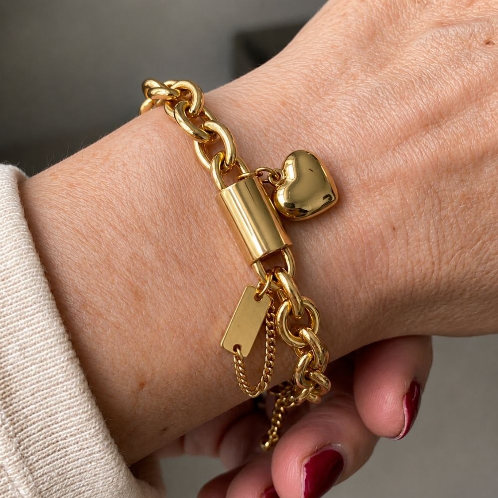 Love Link Gold Bracelet