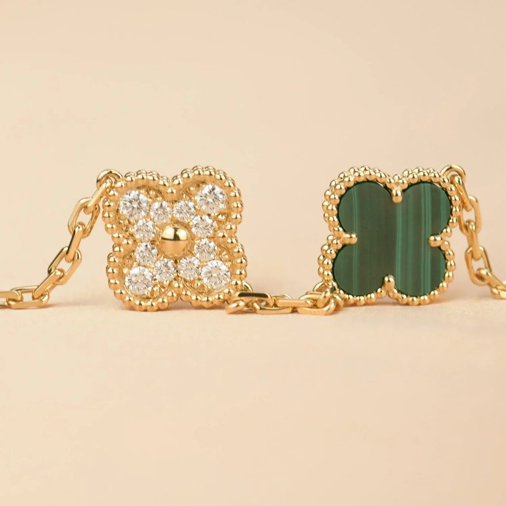 CLOVER 5 MOTIF MALACHITE BRACELET COLLECTION VIP