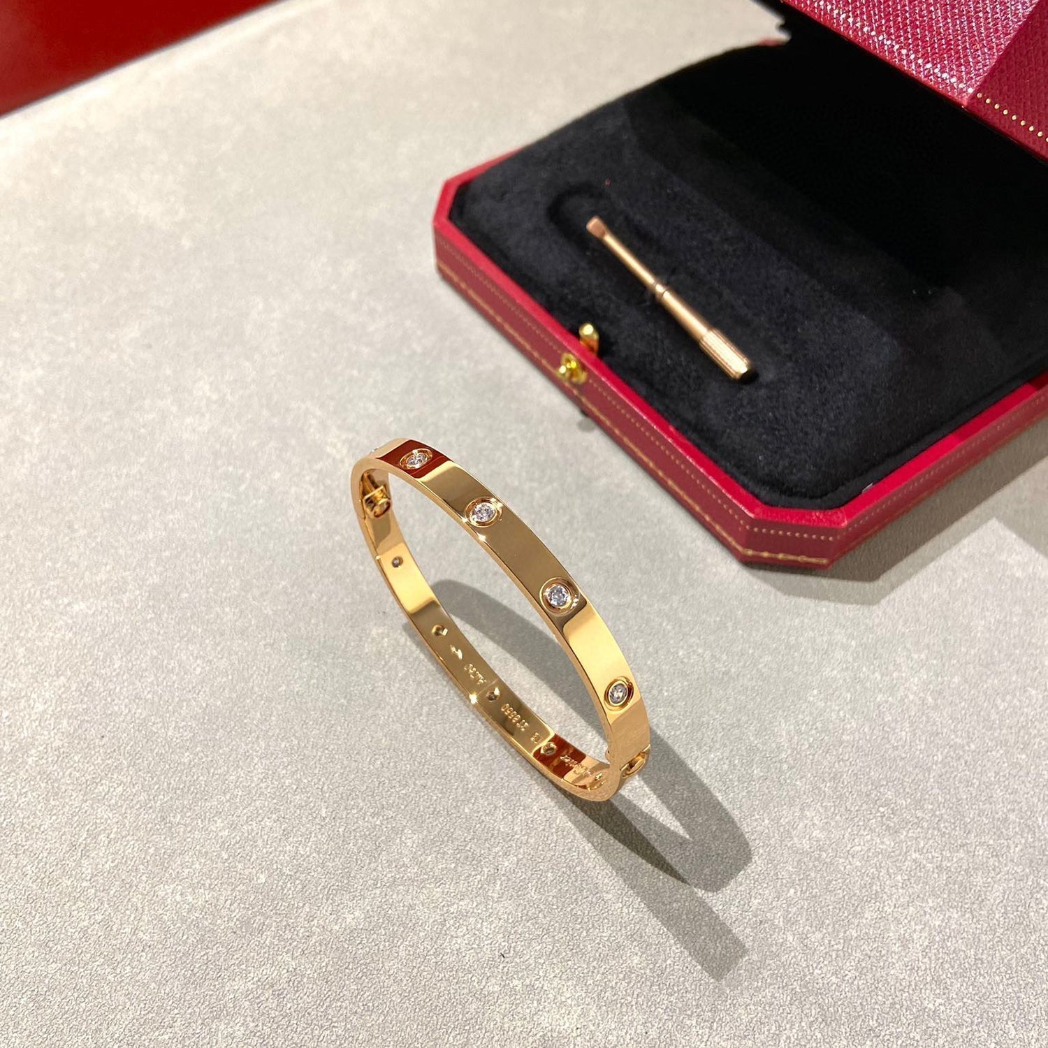 LOVE BRACELET 6.1MM 10 DIAMONDS