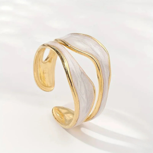 Dream - Vintage White Ring