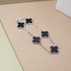 CLOVER 5 MOTIF ONYXS BRACELET COLLECTION