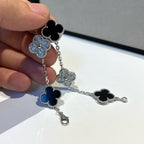 CLOVER 5 MOTIF ONYXS BRACELET COLLECTION
