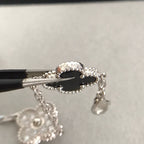 CLOVER 5 MOTIF ONYXS BRACELET COLLECTION