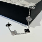 CLOVER 5 MOTIF ONYXS BRACELET COLLECTION