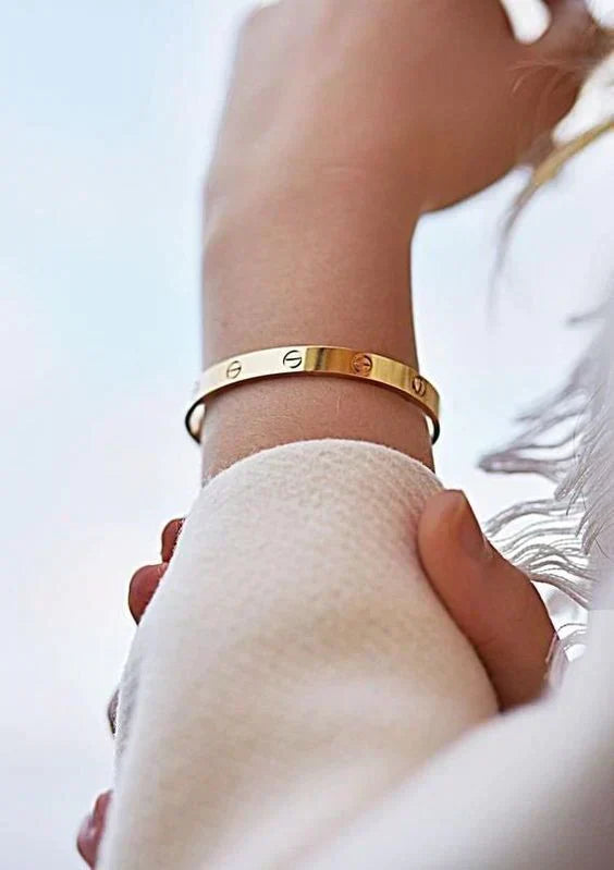 Eternity Gold Bracelet - Timeless Elegance
