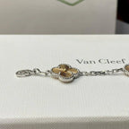 CLOVER 5 MOTIF LASER BRACELET COLLECTION