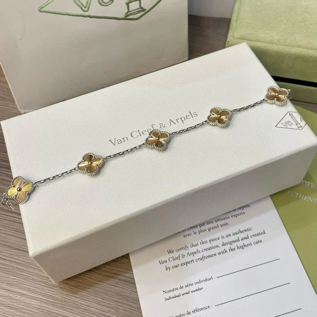 CLOVER 5 MOTIF LASER BRACELET COLLECTION